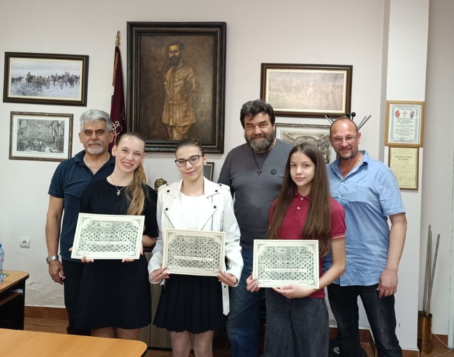 Наградиха победителите в конкурса „Българин да се наричам“ във Велико Търново