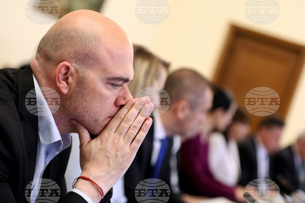 Tourism Minister Blames Predecessors for Decline in Number of Tourists