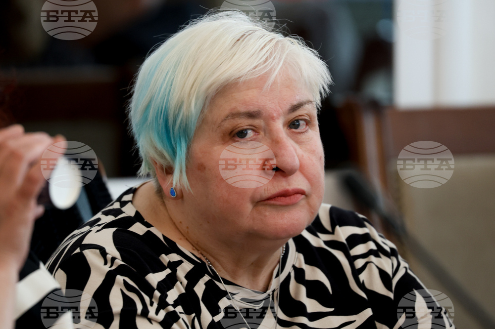 Народно събрание - тристранна среща - Татяна Кметова