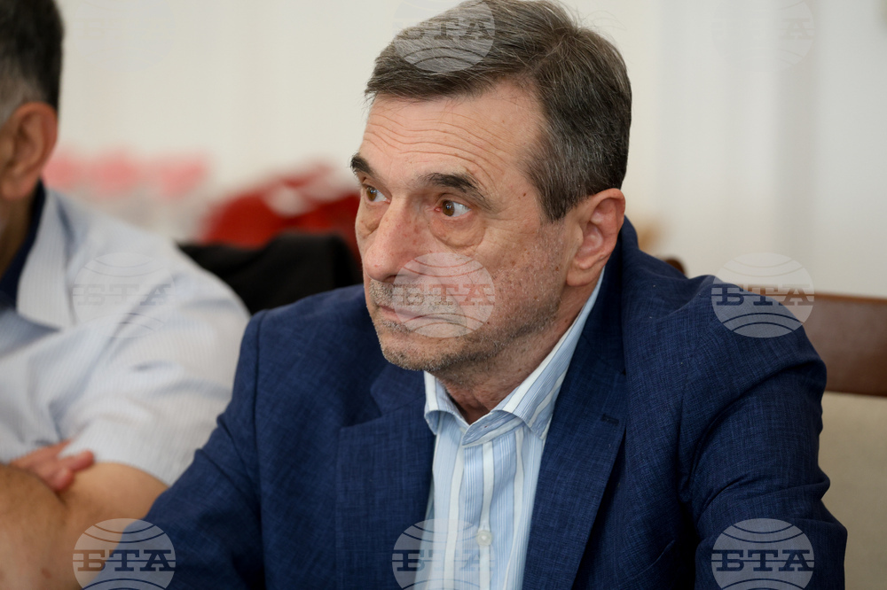 Народно събрание - тристранна среща - Димитър Манолов