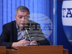 Национален пресклуб БТА - София - пресконференция - Симо Михов