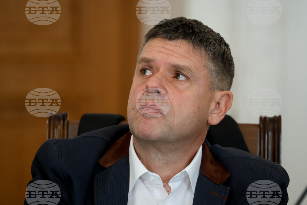 Народно събрание - тристранна среща - Андон Роков