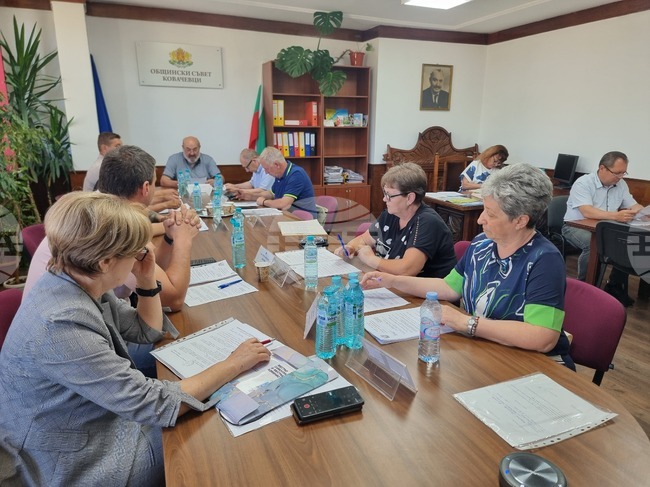 Общинският съвет в Ковачевци одобри бюджетната прогноза на общината за периода 2026 - 2028 г.