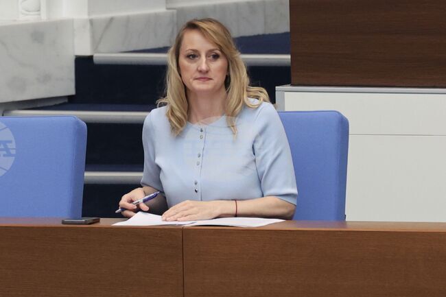 Речните легла в наводнените участъци в Габрово, Севлиево и Дряново не са с намалена проводимост, каза министър Карамфилова