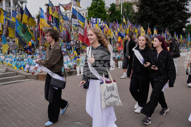 Russia Ukraine War School Graduates