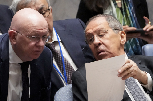 Правителството на САЩ не е одобрявало неофициални разговори с Русия, заявиха Белият дом и Държавният департамент