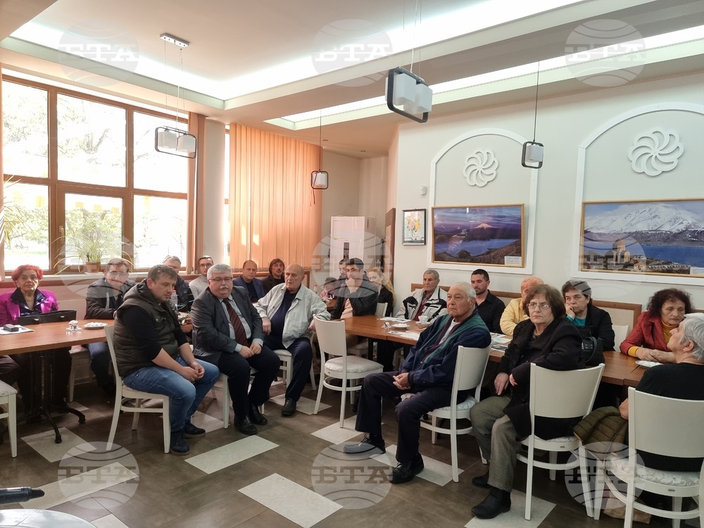Арменската общност в Пазарджик почете паметта на жертвите на масовото изтребление на арменците в Османската империя
