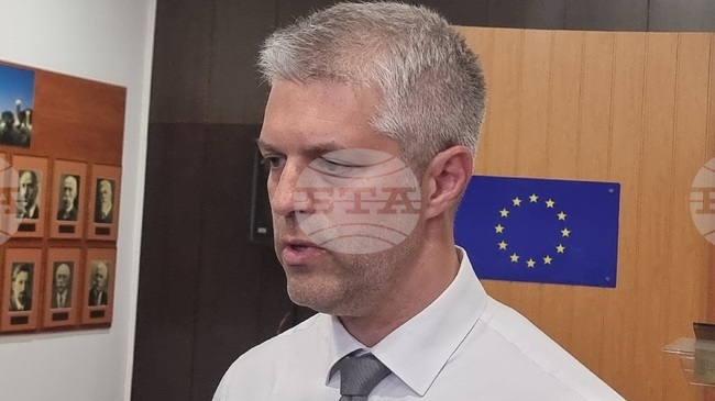 Кметът на Варна уволни дисциплинарно началника на общинската дирекция "Сигурност и обществен ред"