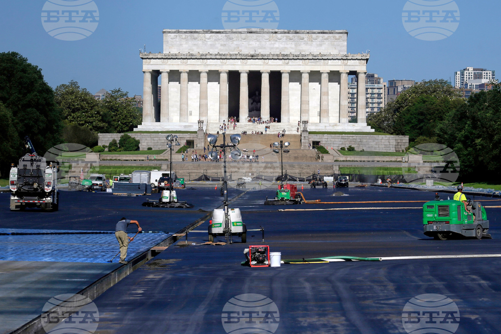 Washington Daily Life Reflecting Pool