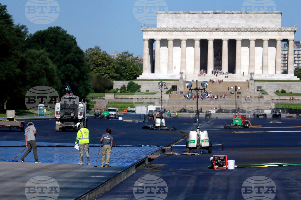 Washington Daily Life Reflecting Pool