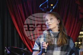 Екатерина Костова - книга - сборник с разкази „Белег от мечта“