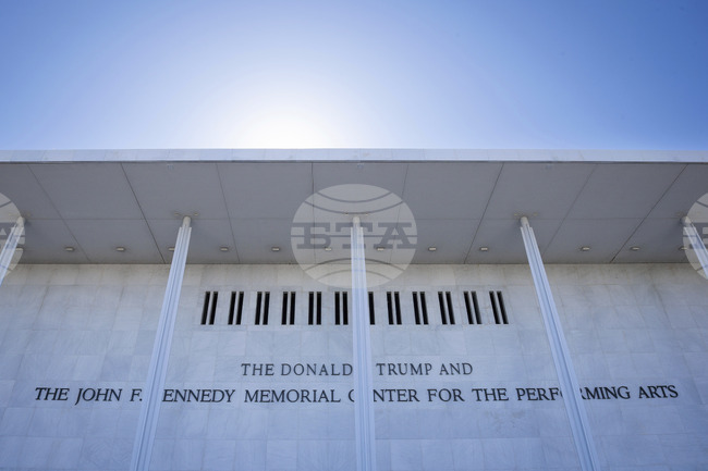APTOPIX Trump Kennedy Center