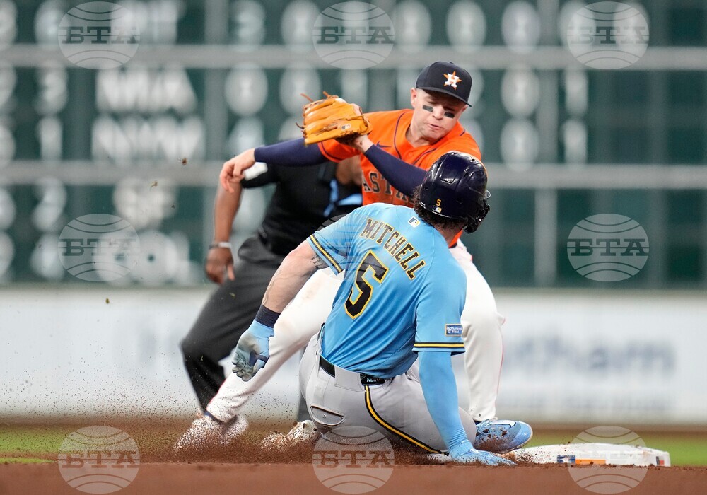 Brewers Astros Baseball