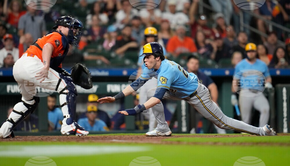 Brewers Astros Baseball