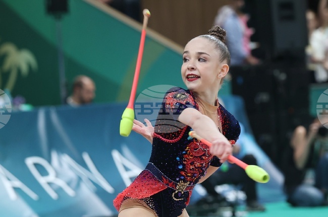 Стилияна Николова се класира седма в многобоя, Ева Брезалиева е 22-а на Световната купа по художествена гимнастика в Милано