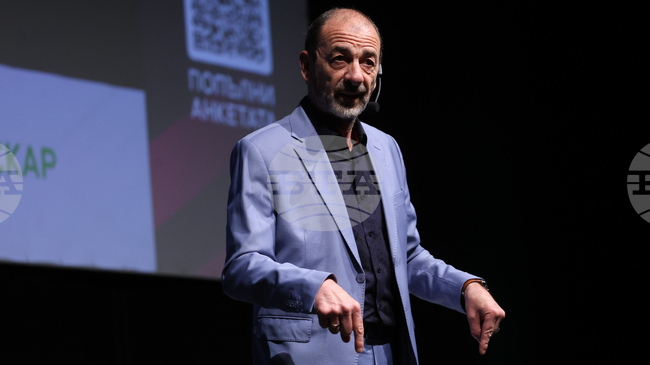 Actor Marinov Urges Bulgarians Abroad to Come Home