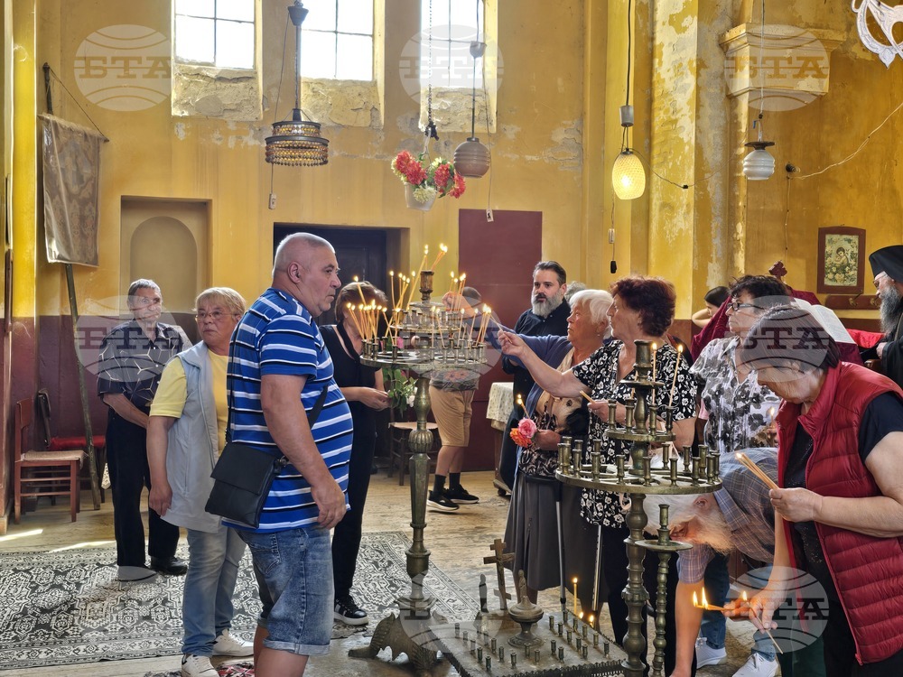 Село Неговановци - Видински митрополит Пахомий - празнична вечерня