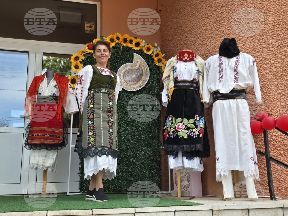 Село Неговановци - празник на народната носия
