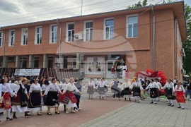 Село Неговановци - празник на народната носия