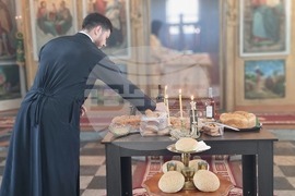Село Генерал Инзово - сливенският митрополит Арсений - архиерейска вечерня