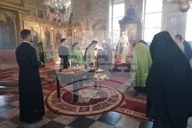 Село Генерал Инзово - сливенският митрополит Арсений - архиерейска вечерня