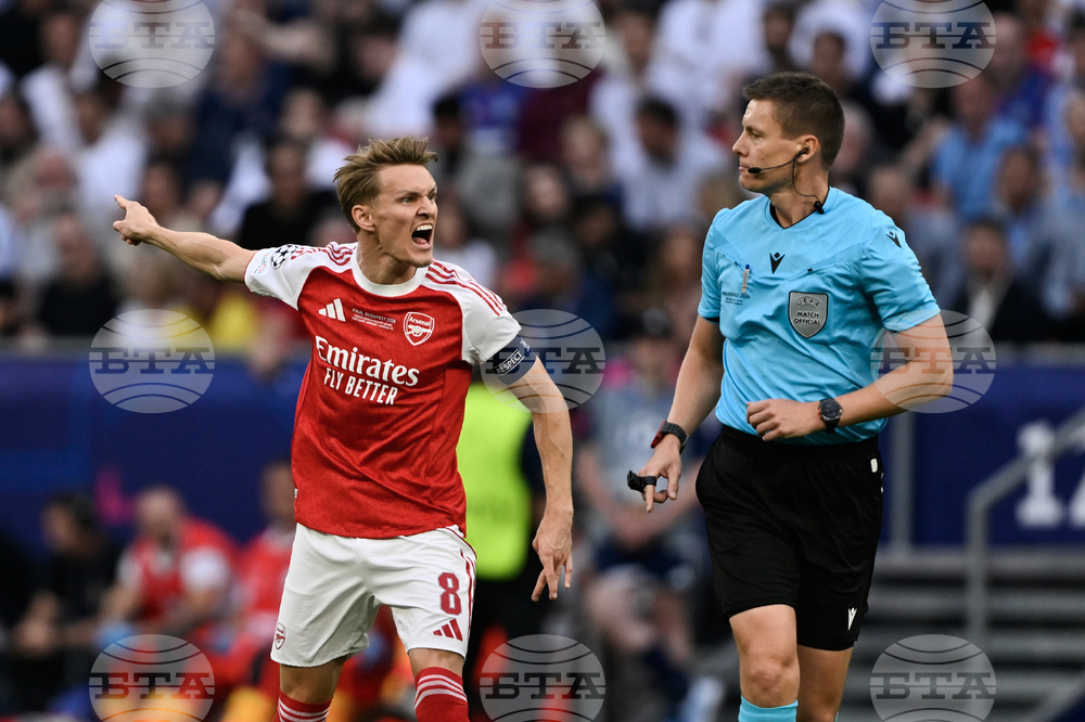 APTOPIX Hungary Champions League Final Soccer