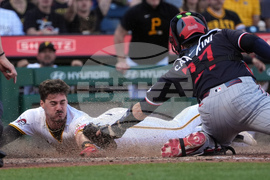 APTOPIX Twins Pirates Baseball