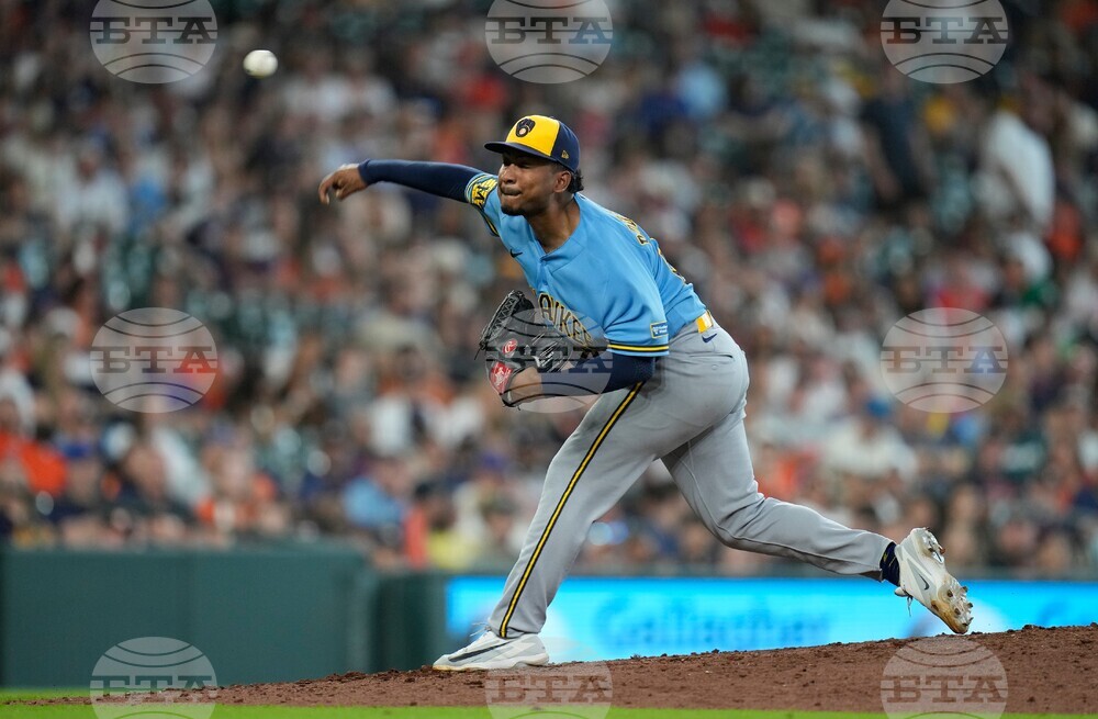 Brewers Astros Baseball