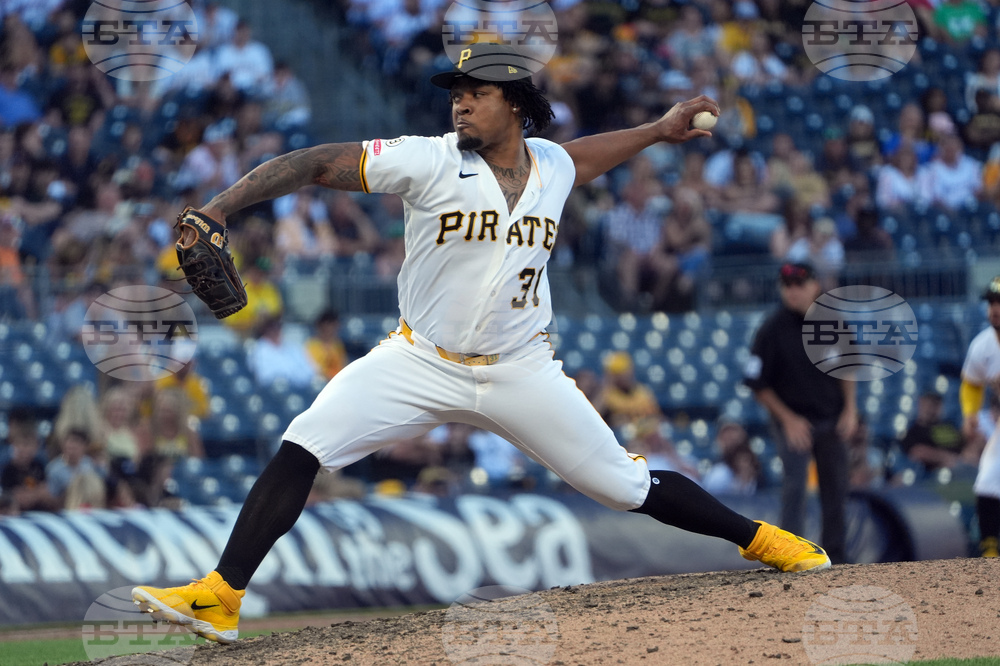 Twins Pirates Baseball
