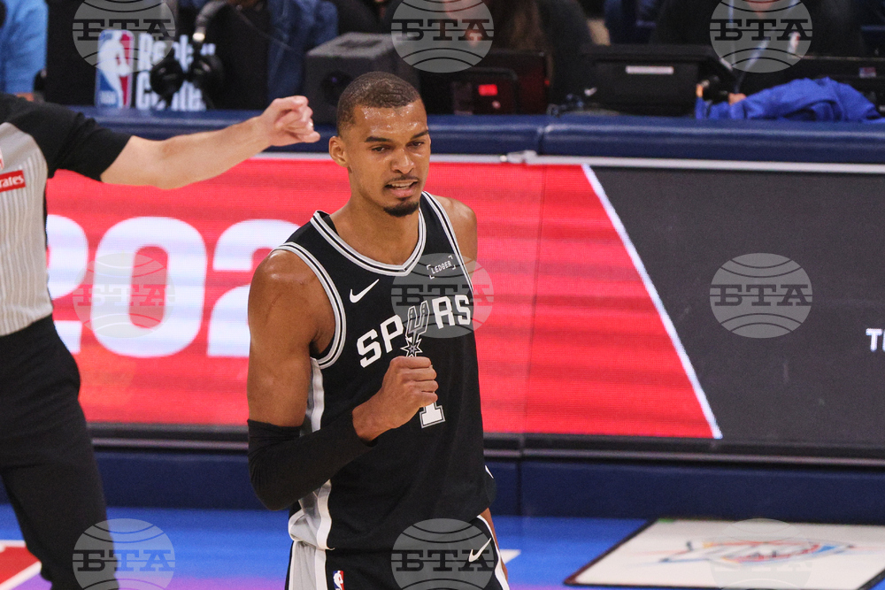 Spurs Thunder Basketball