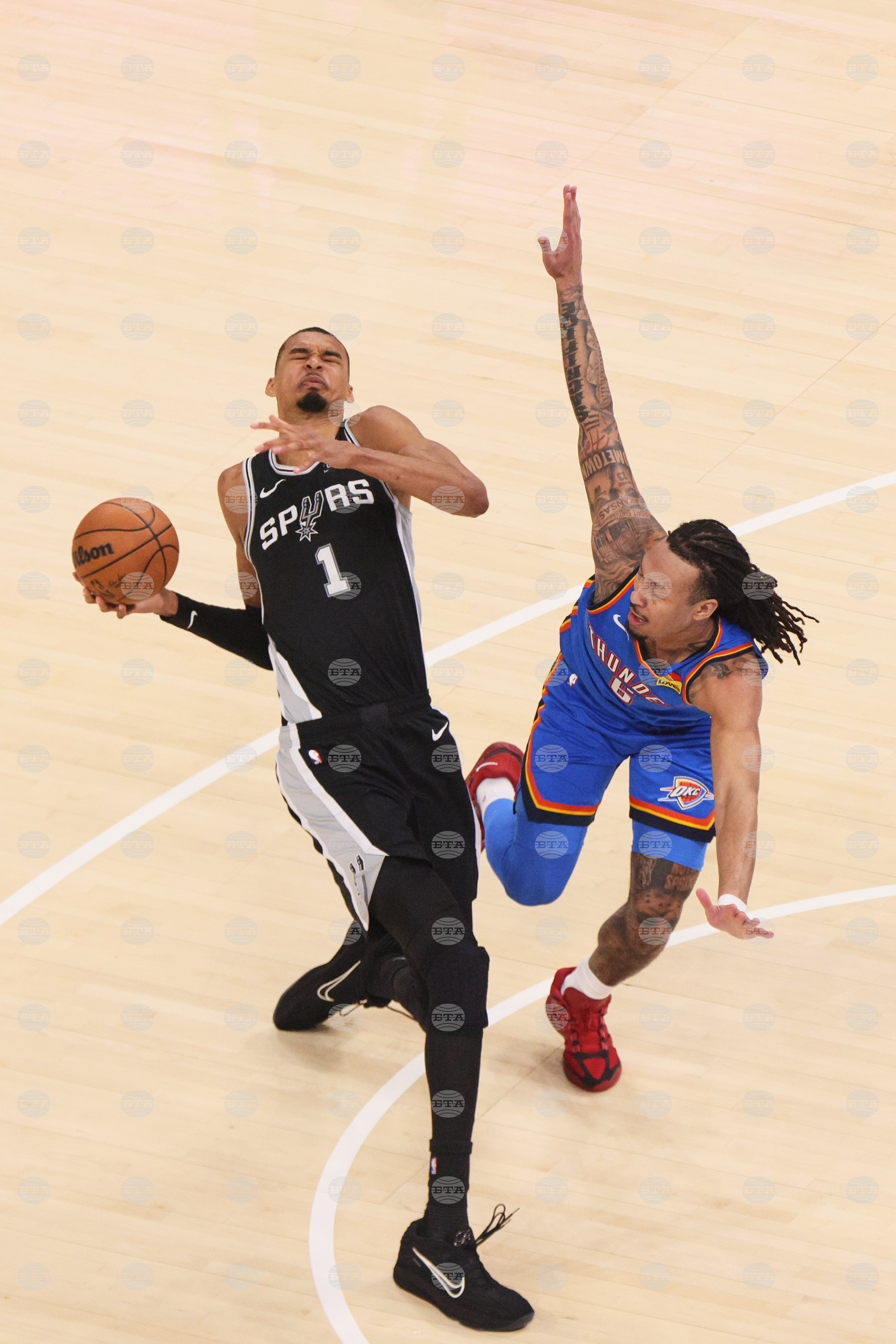 APTOPIX Spurs Thunder Basketball