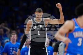 Spurs Thunder Basketball