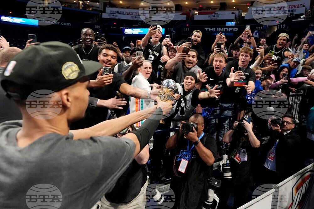 Spurs Thunder Basketball