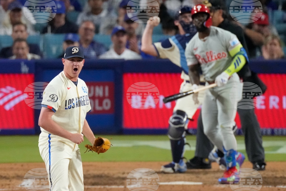 Phillies Dodgers Baseball