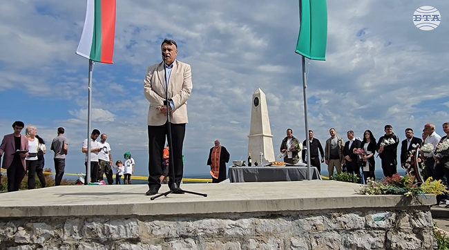Ботев и четниците са били водени от вярата в бъдещето на страната, каза министърът на образованието Георги Вълчев на връх Милин камък