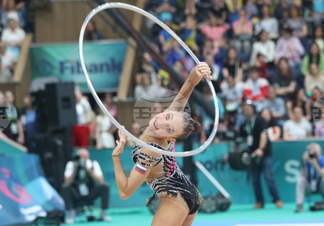Европейската шампионка на обръч от Варна 2026 София Илтериакова заяви, че атмосферата сред гимнастичките е била приятелска