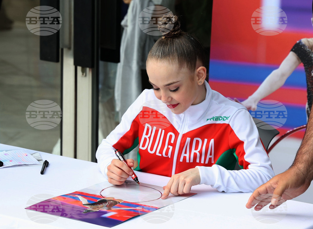 Варна - Европейско първенство по художествена гимнастика 2026 - Стилияна Николова - автографи