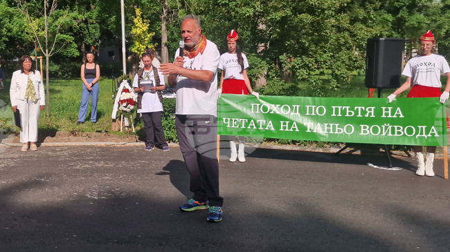 Походът „По пътя на четата на Таньо войвода“ пази жив духа на Ботев и героите на свободата, каза в Разград д-р Анатолий Кънев