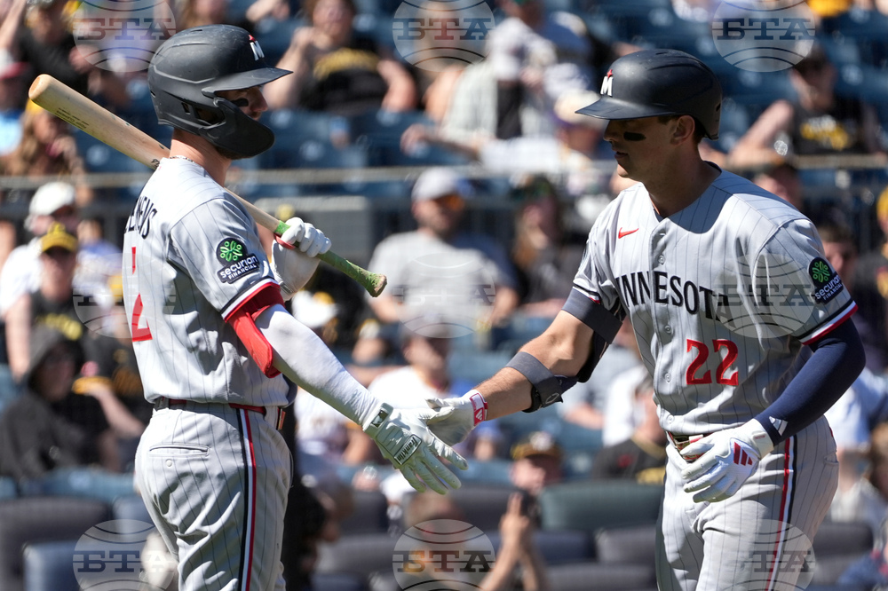 Twins Pirates Baseball