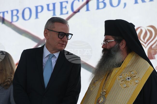 Щастлив съм, че Асамблея „Знаме на мира“ се възражда, каза министърът на културата Евтим Милошев