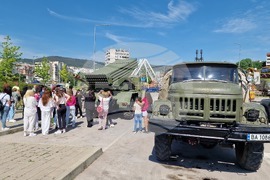 Шумен - показ на въоръжение и бойна техника