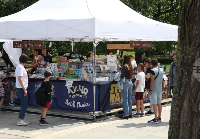 Spring Book Fair Opens in Sofia