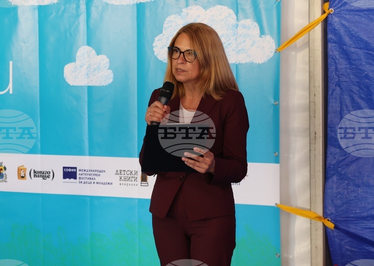 Association Chair Describes Spring Book Fair as Celebration of Bulgarian Culture and Free Spirit