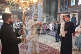 Добрич - Свети Дух - архиерейска света литургия