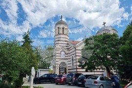 Добрич - Свети Дух - архиерейска света литургия