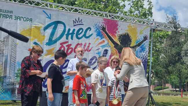 Отличиха победителите в първото издание на математическото състезание „Ботевска аритметика“ в Стара Загора