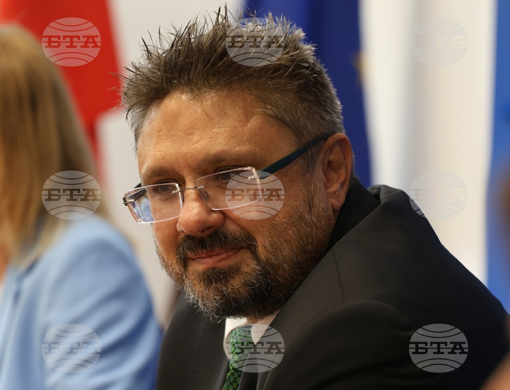 Национален пресклуб на БТА - Враца - 80 години от началото на Националния туристически поход „По пътя на Ботевата чета“ - видео и книга - представяне