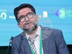 Грийн транзишън форум - Панелна дискусия: Възобновяеми енергийни източници – строете по-бързо или изоставайте