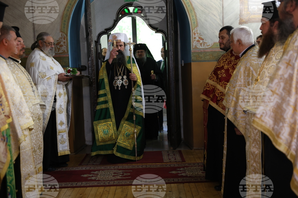 Враца - храм „Св. Николай Мирликийски“ - патриарх Даниил - молебен