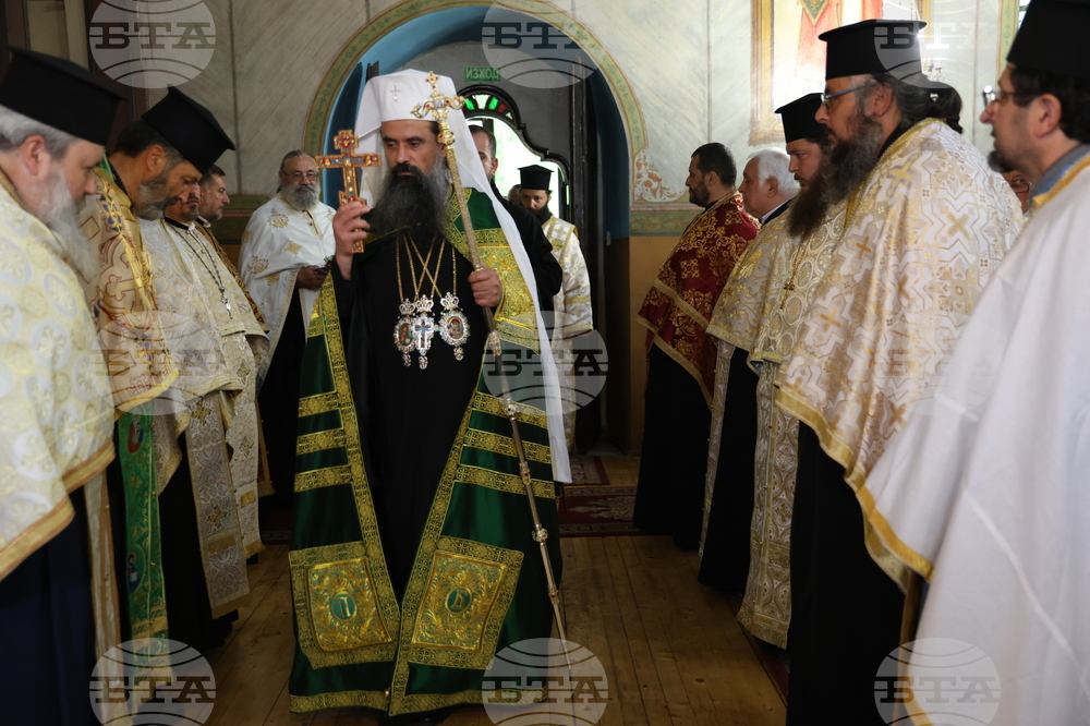 Враца - храм „Св. Николай Мирликийски“ - патриарх Даниил - молебен